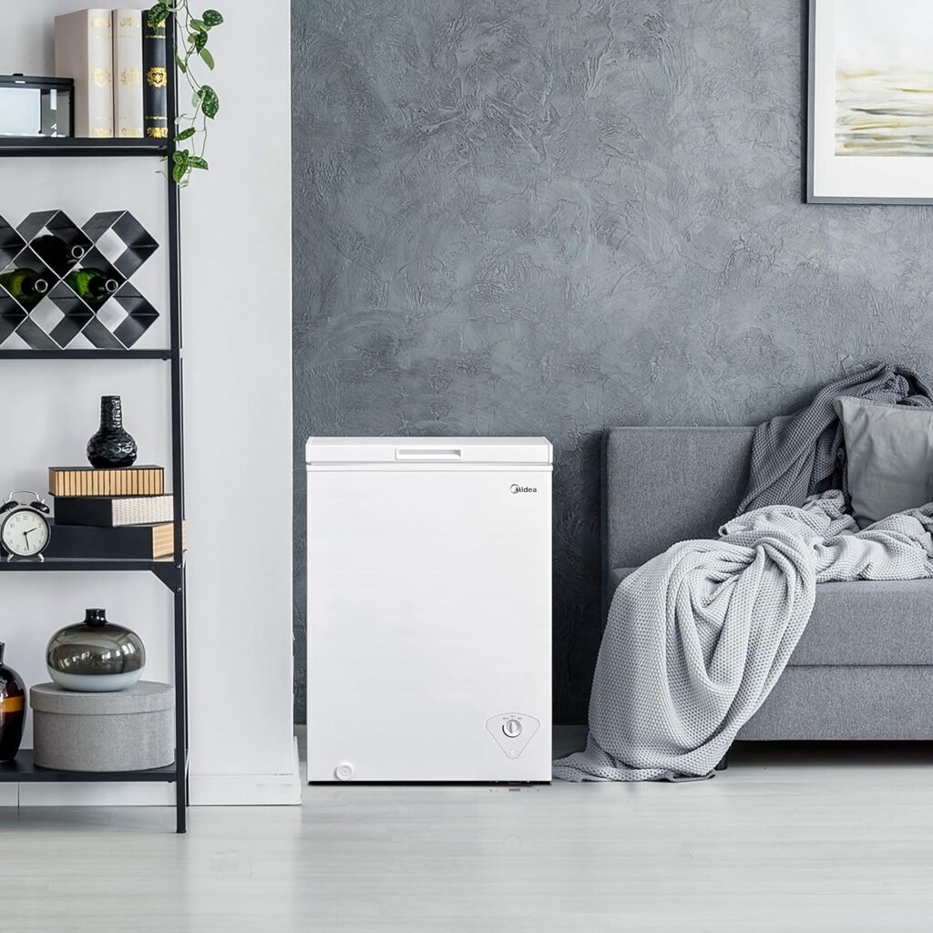 Midea MRC070S0AWW Chest Freezer, 7.0 Cubic Feet, White